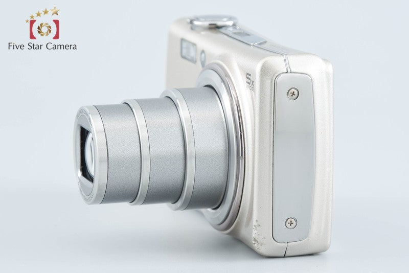 Fujifilm FinePix F200EXR Silver 12.0 MP Digital Camera from Japan
