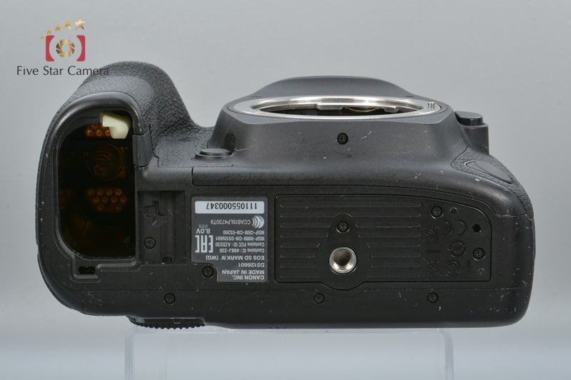 Canon EOS 5D Mark IV 30.4MP DSLR Camera + BG-E20 Battery Grip