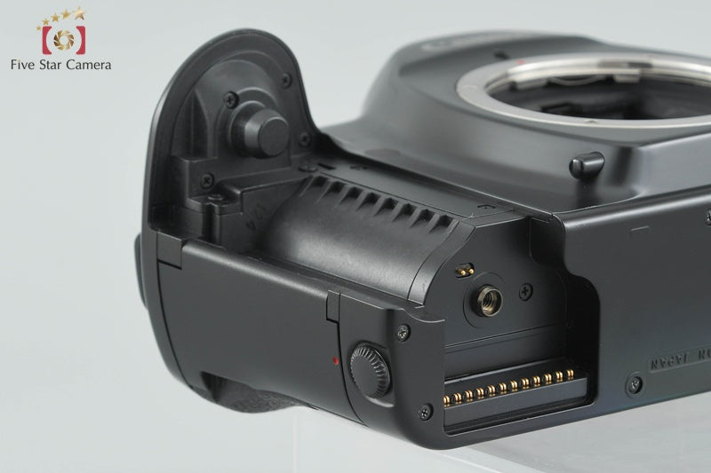 Canon EOS-1 35mm SLR Film Camera Body