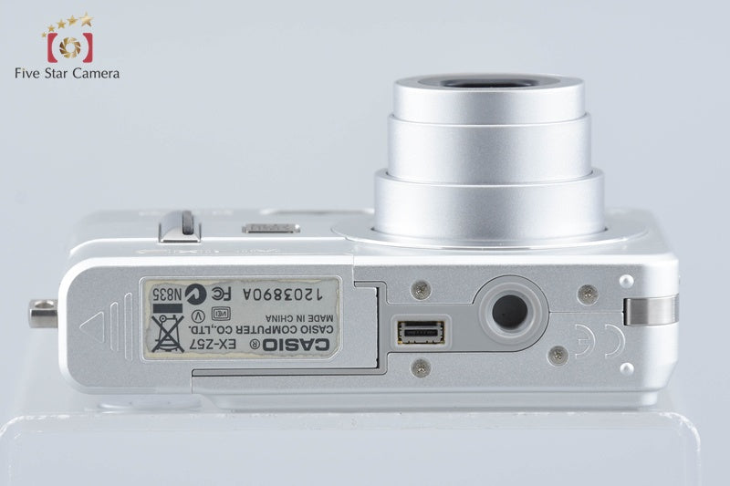 Casio EXILIM EX-Z57 Silver 5.0 MP Digital Camera w/ Box