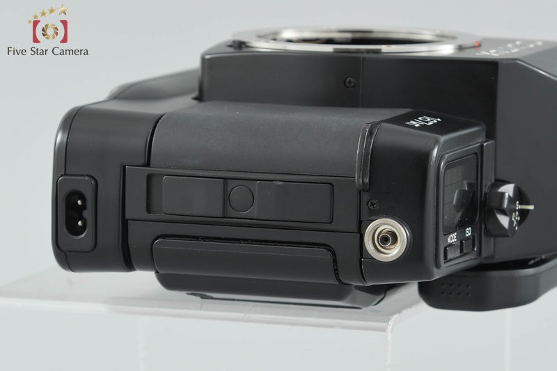 CONTAX 167MT 35mm SLR Film Camera Body w/ P-5 AA Battery Holder