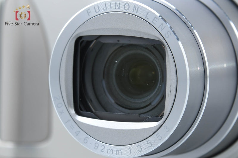 Fujifilm FinePix F900EXR Champagne Gold 16.0 MP Digital Camera