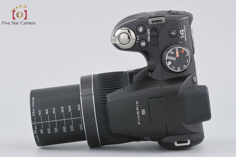 Fujifilm FinePix S3200 14.0 MP Digital Camera