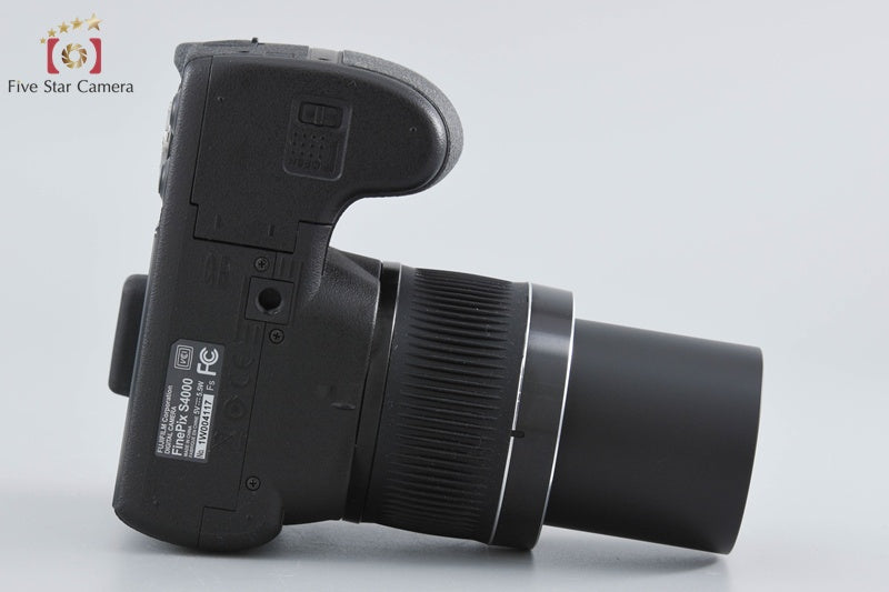 Fujifilm FinePix S4000 Black 14.0 MP Digital Camera w/ Box