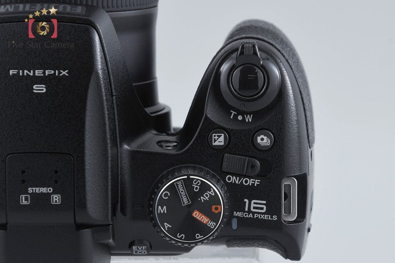 Fujifilm FinePix S9800 Black 16.2 MP Digital Camera w/ Box