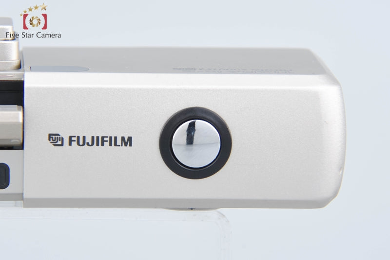 Fujifilm TIARA ix-Z nexia 2000 ixZ APS Point & Shoot Film Camera