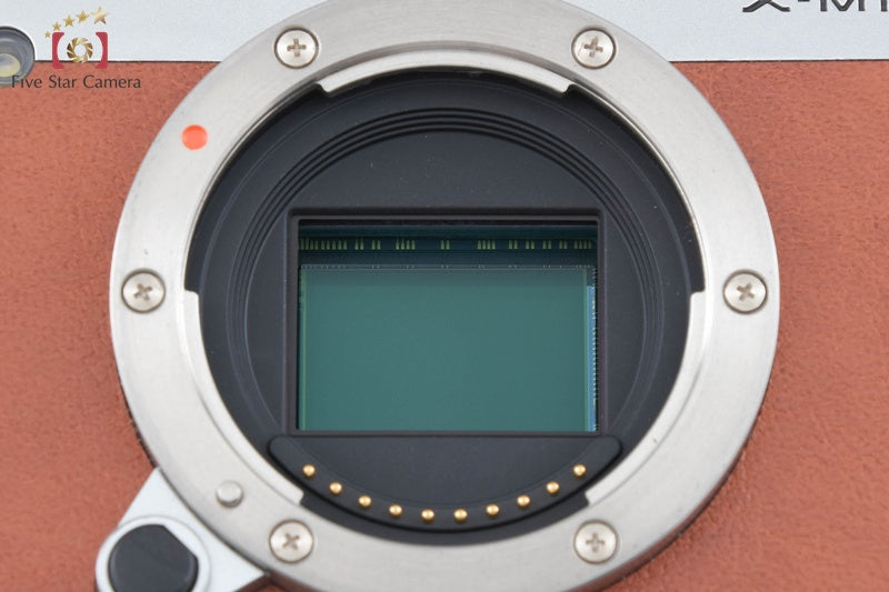 Fujifilm X-M1 Brown 16.3 MP Digital Camera 16-50 50-230 Lenses w/ Box