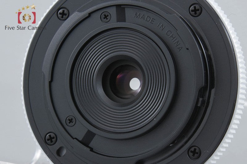 Olympus 15mm f/8 Body Cap Lens BCL-1580 White w/ Box