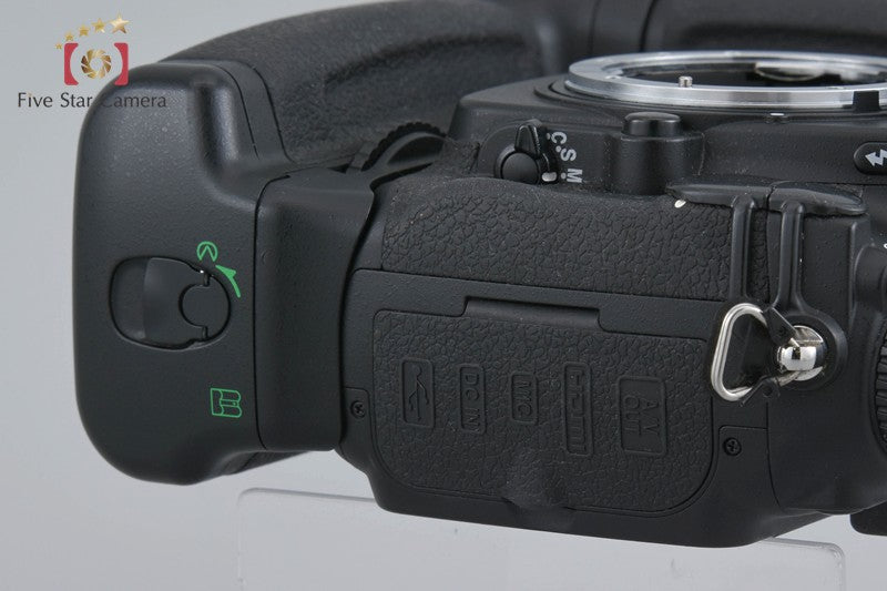 Nikon D300S 12.3 MP Digital SLR Camera Body w/ MB-D10 Battery Pack