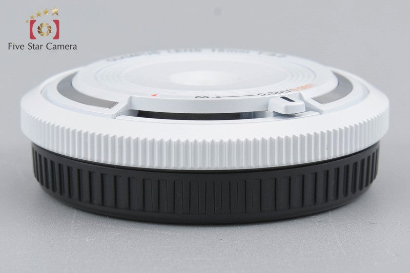 Olympus 15mm f/8 Body Cap Lens BCL-1580 White w/ Box