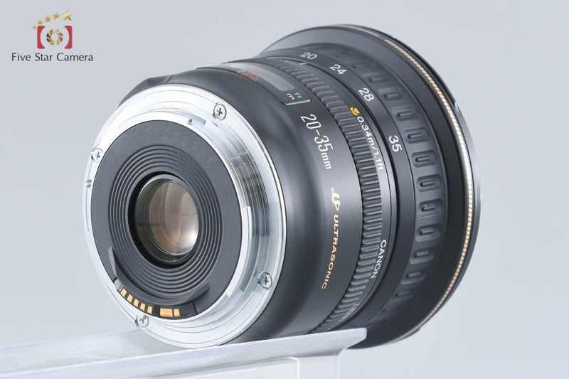 Canon EF 20-35mm f/3.5-4.5 USM