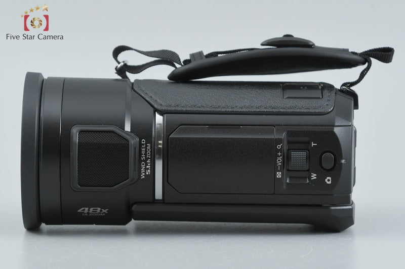 Panasonic HC-V900 Digital Hi-Vision Video Camera w/ Box