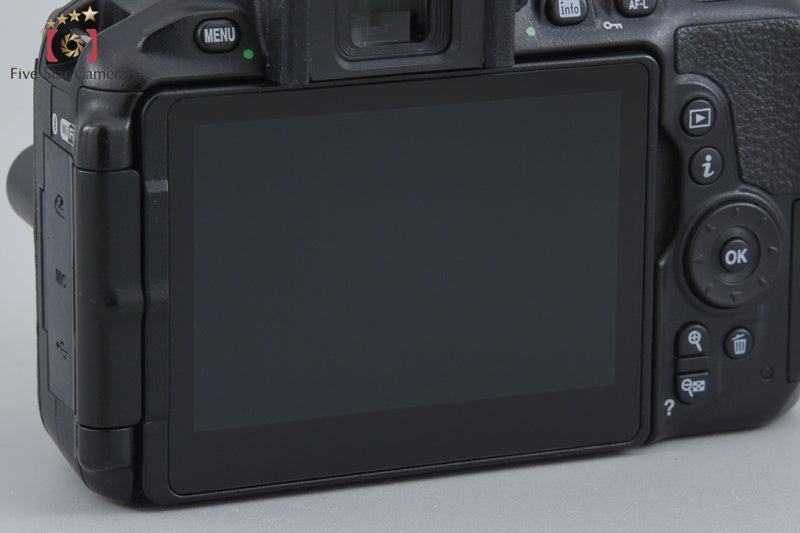 Nikon D5600 24.2 MP DSLR + AF-S DX NIKKOR 18-55mm f/3.5-5.6 G VR II