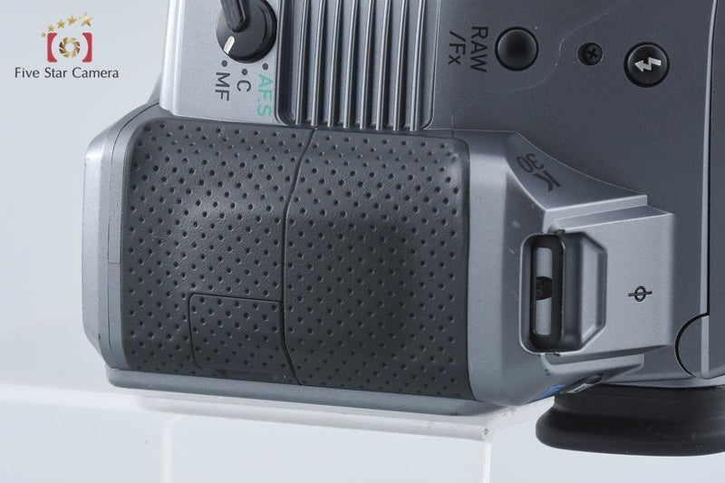 PENTAX K-30 Silky Silver 16.3 MP Digital SLR Camera Body