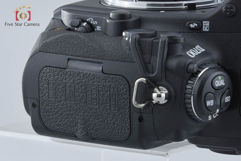 "Shutter count 701" Nikon D700 12.1 MP Digtal SLR Camera Body w/ Box