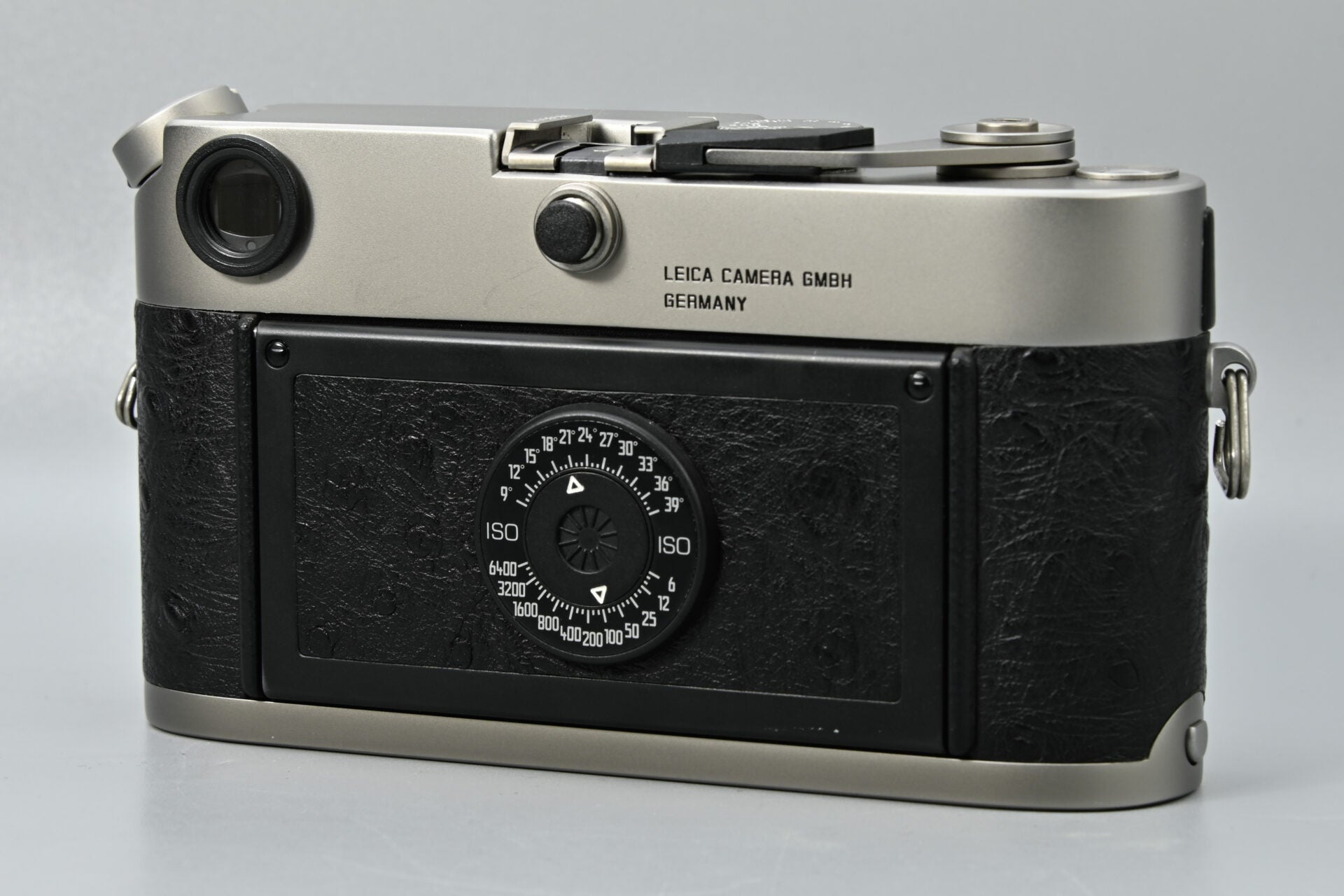 Leica M6 Titanium 35mm Rangefinder Film Camera Body