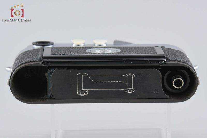 Leica MP no. P227 Complete 1957 35mm Raangefinder Film Camera w/ Leicavit MP