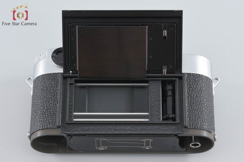 Leica MP no. P227 Complete 1957 35mm Raangefinder Film Camera w/ Leicavit MP