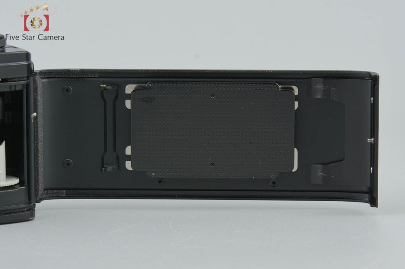 Minolta New X-700 35mm SLR Film Camera Body