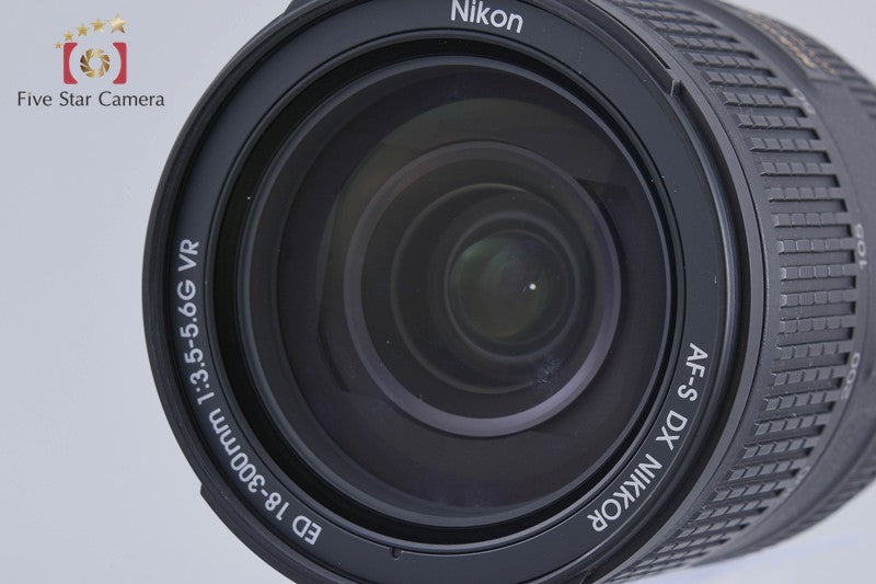 Nikon AF-S DX NIKKOR 18-300mm f/3.5-5.6 G ED VR