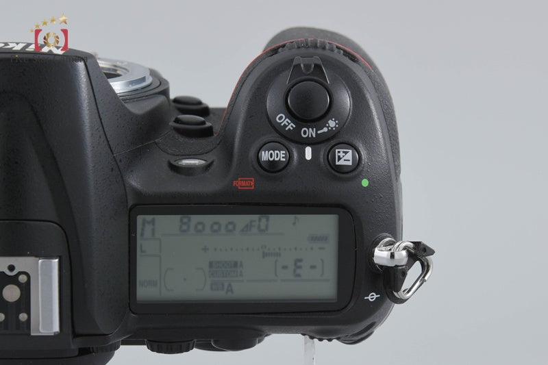 Nikon D300 12.3 MP Digital SLR Camera AF-S DX NIKKOR 18-55 VR Lens