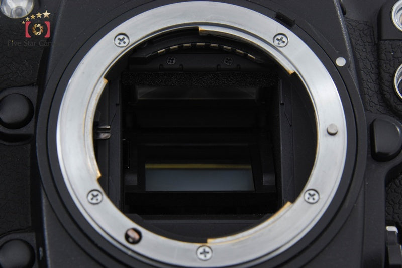 Nikon D300 12.3 MP Digital SLR Camera AF-S DX NIKKOR 18-55 VR Lens