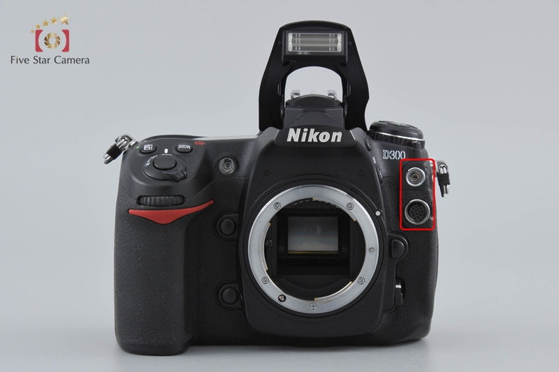 Nikon D300 12.3 MP Digital SLR Camera AF-S DX NIKKOR 18-55 VR Lens