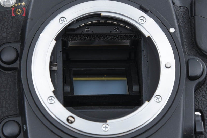 Nikon D300 12.3 MP Digital SLR Camera AF-S DX 18-70 G Lens