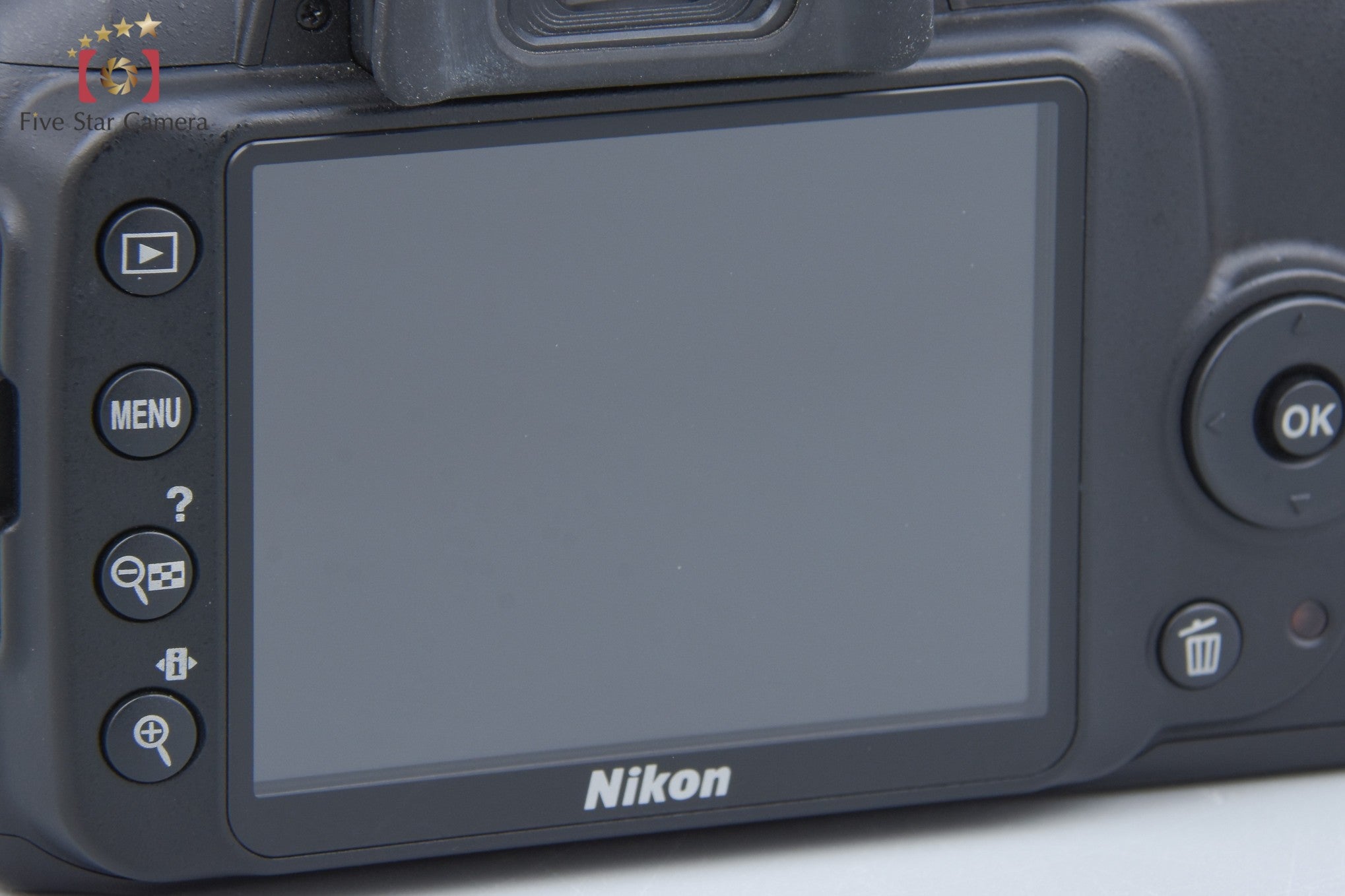 "Shutter count 1,898" Nikon D3000 10.2 MP DSLR 18-55 Lens