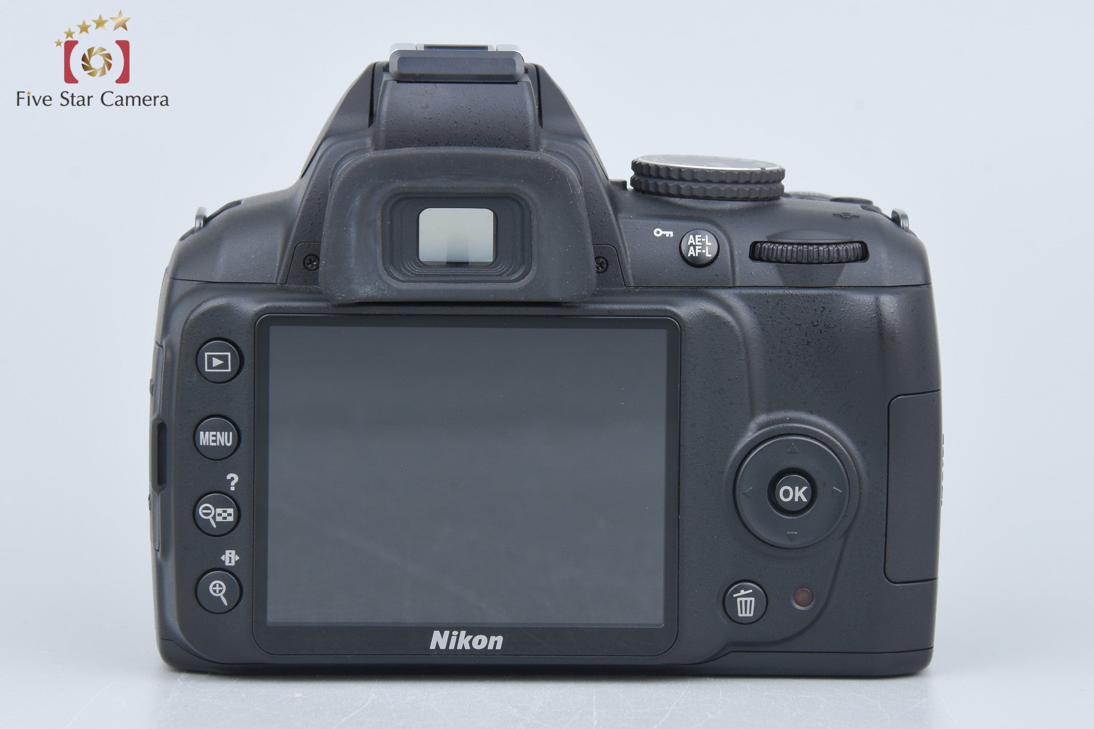 "Shutter count 1,898" Nikon D3000 10.2 MP DSLR 18-55 Lens