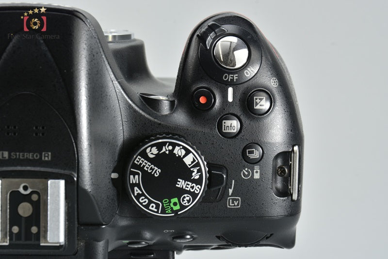 Nikon D5200 Black 24.1 MP DSLR 18-55 VR Lens