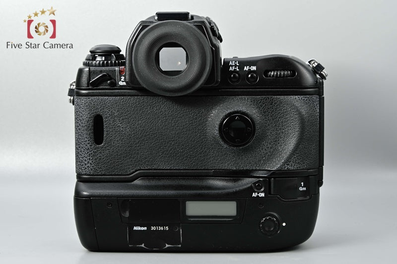 Nikon F5 SLR Film Camera Body