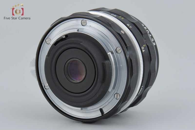 Nikon NIKKOR-H Auto 28mm f/3.5 Non Ai Lens