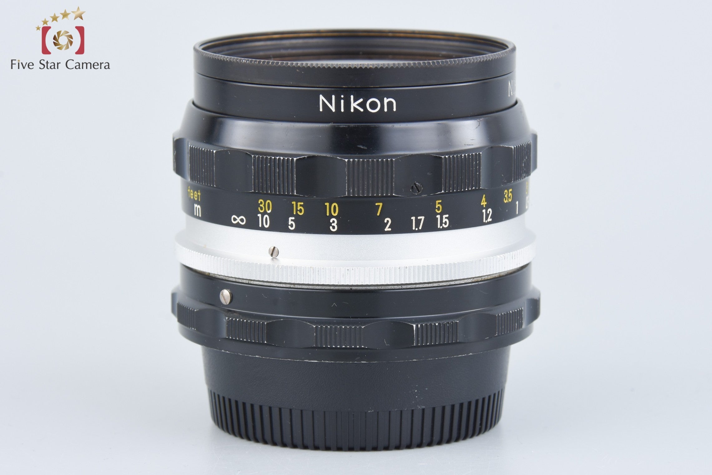 Nikon NIKKOR-H Auto 28mm f/3.5 Non Ai Lens