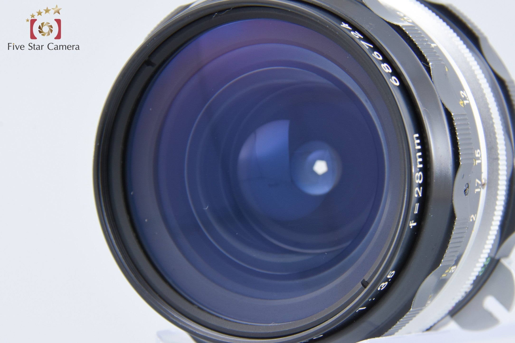 Nikon NIKKOR-H Auto 28mm f/3.5 Non Ai Lens