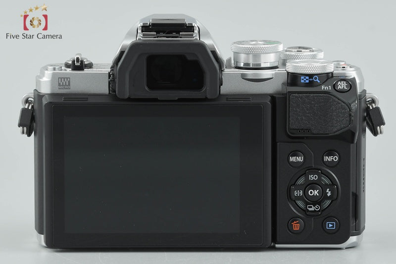 "Count 1,172" Olympus OM-D E-M10 Mark III Silver 16.1 MP 14-42 40-150 Lenses