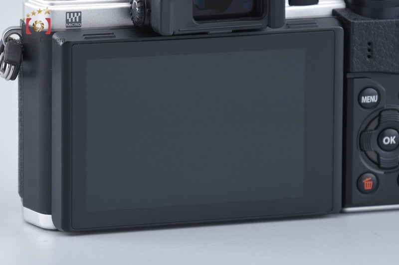 Olympus OM-D E-M10 Mark II Silver 16.1MP Digital Mirrorless Camera w/ Box