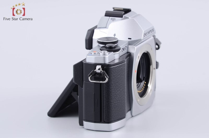 "Count 579" Olympus OM-D E-M5 Silver 16.0 MP Digital Mirrorless Camera Body