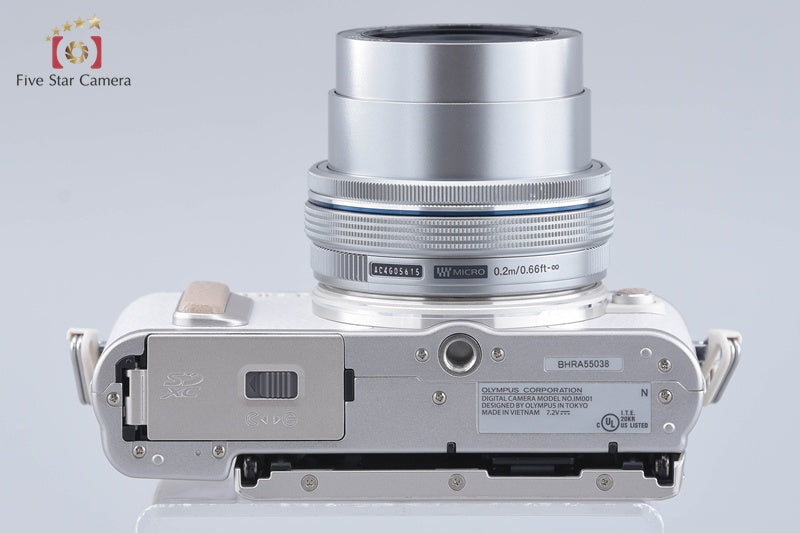 "Shutter count 3,389" Olympus PEN E-PL8 White 16.1 MP Digital Camera 14-42 Lens