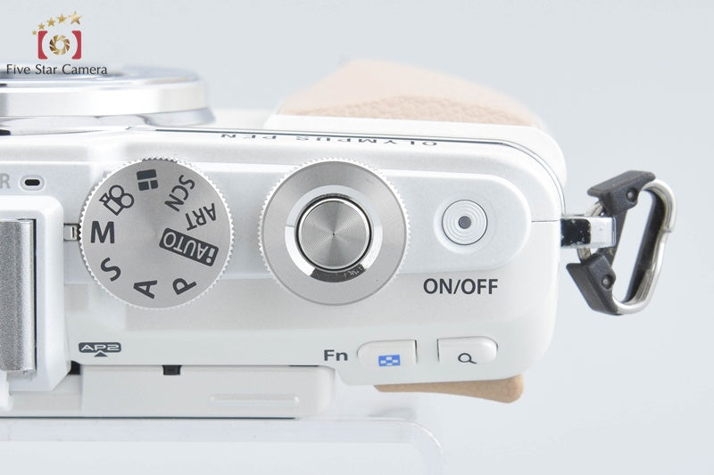 "Count 905" Olympus PEN Lite E-PL7 White 16.1 MP EZ 14-42 40-150 Lenses w/ Box