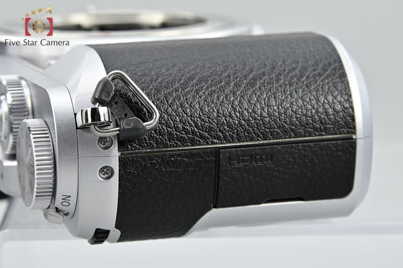 Panasonic LUMIX DMC-GX7MK2 Black 16.0 MP Digital Mirrorless Camera Silver