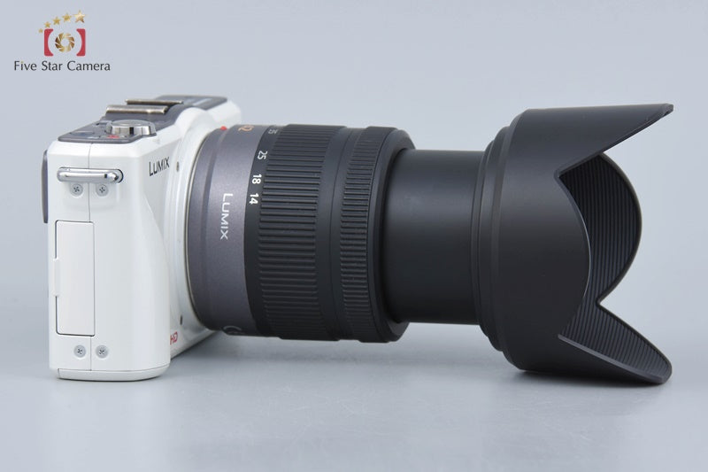 Panasonic LUMIX DMC-GF2 White + LUMIX G VARIO 14-42 (Japanese Language Only)