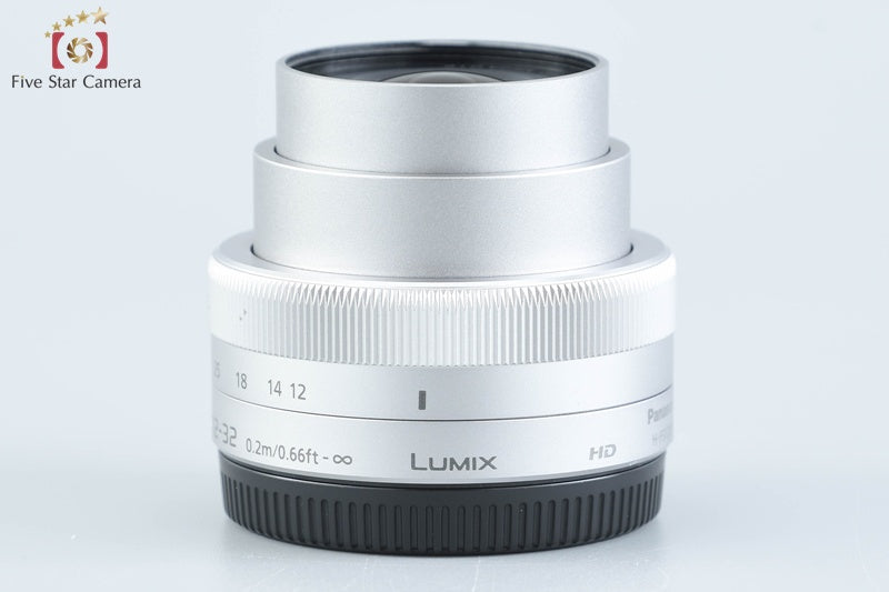 Panasonic LUMIX G VARIO 12-32mm f/3.5-5.6 ASPH. MEGA O.I.S. H-FS12032 Silver