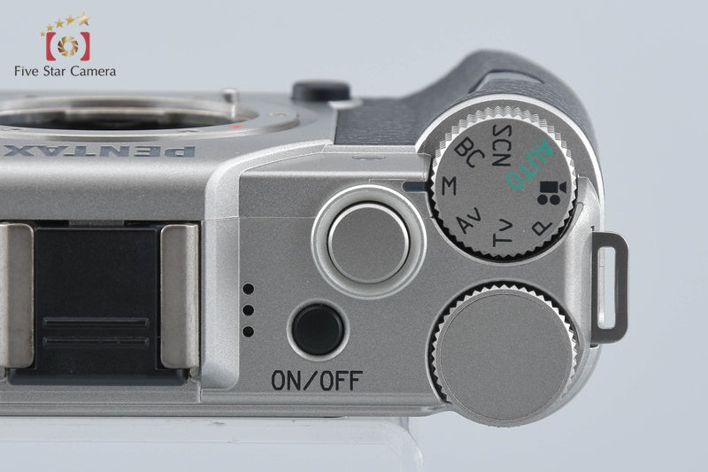 "Count 960" PENTAX Q7 Silver 12.4 MP Digital Camera 5-15 15-45 Lenses w/ Box