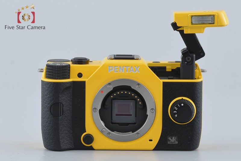 Shutter count 310 PENTAX Q7 Yellow 12.4 MP Digital Camera 5-15 Lens