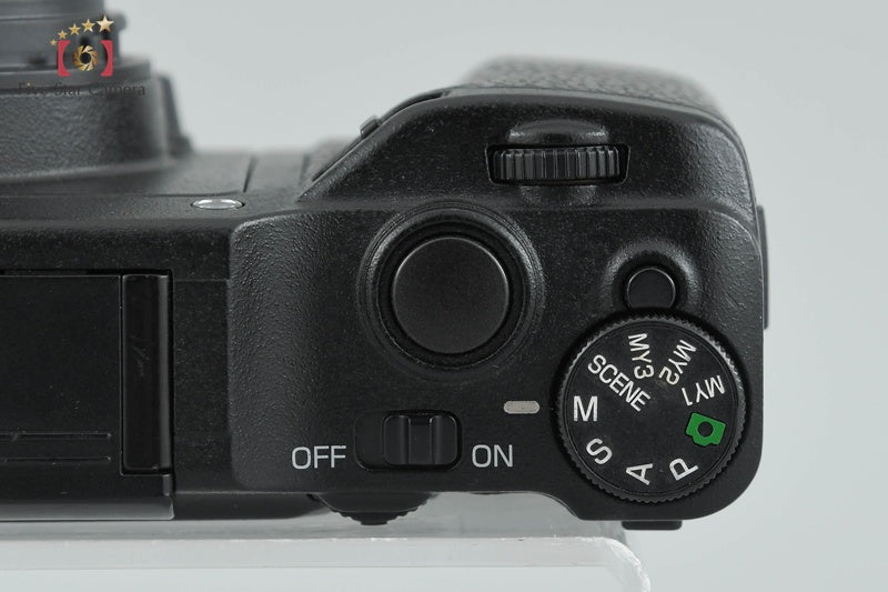 "Count 1,326" Ricoh GXR 10.0 MP Digital Camera + S10 24-72mm f/2.5-4.4 VC