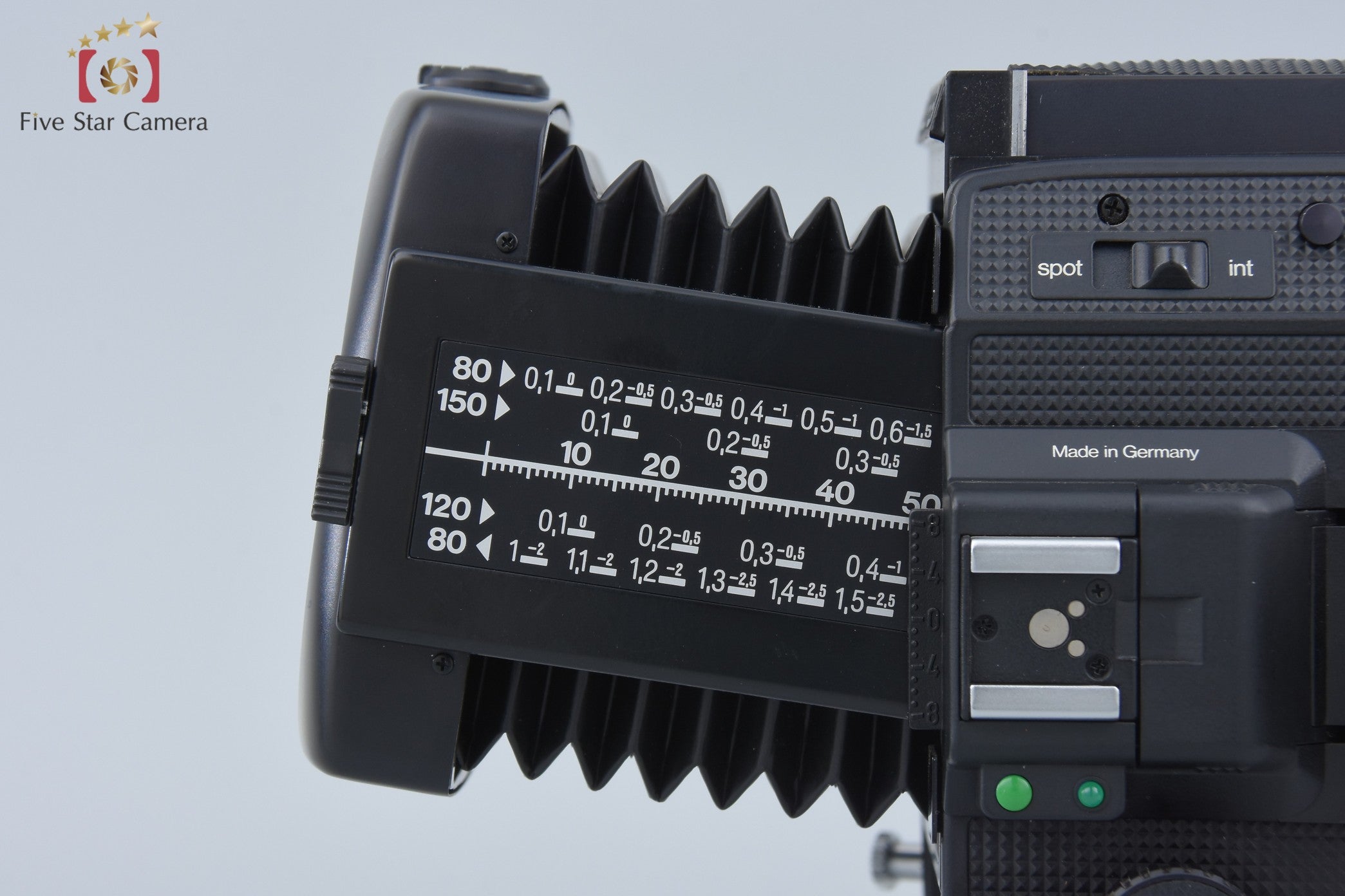 Rollei ROLLEIFLEX SL66 SE Medium Format Film Camera + Planar 80mm f/2.8 HFT