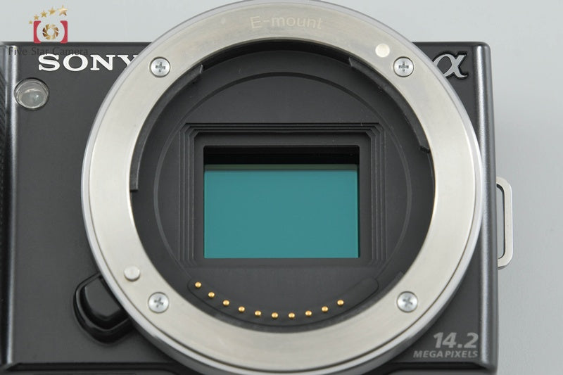 Sony α NEX-5 Zoom Lens Kit Black (Japanese Language Only)