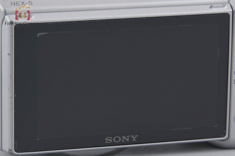 Sony α NEX-5 Zoom Lens Kit Silver (Japanese Language Only)