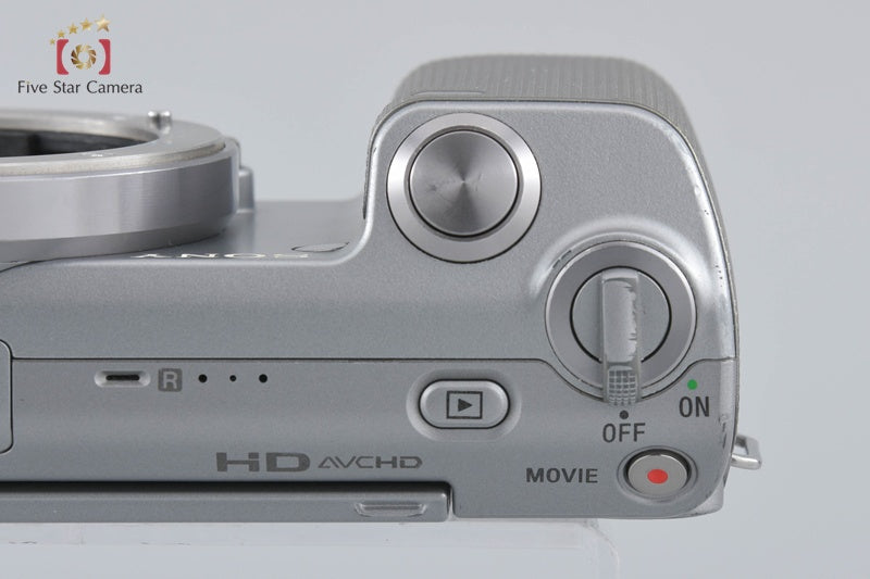 Sony α NEX-5 Zoom Lens Kit Silver (Japanese Language Only)